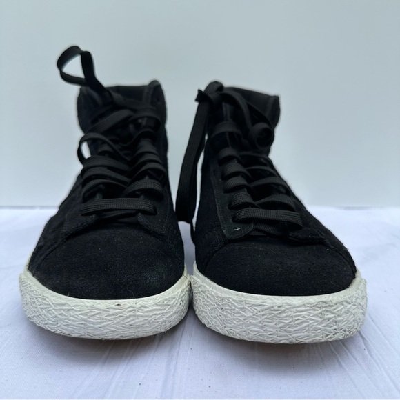 Nike Blazer Mid black with white soles - Picture 5 of 10
